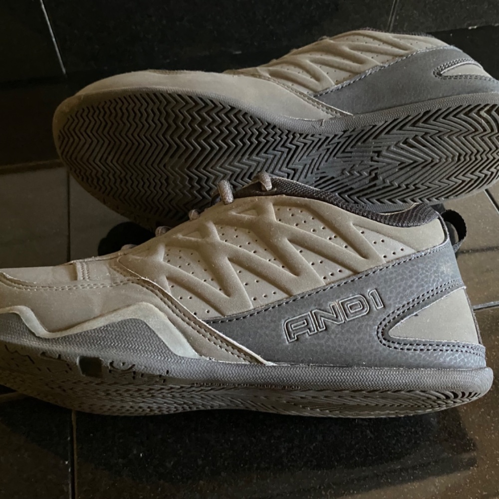 AND1 - Picture 14 of 16